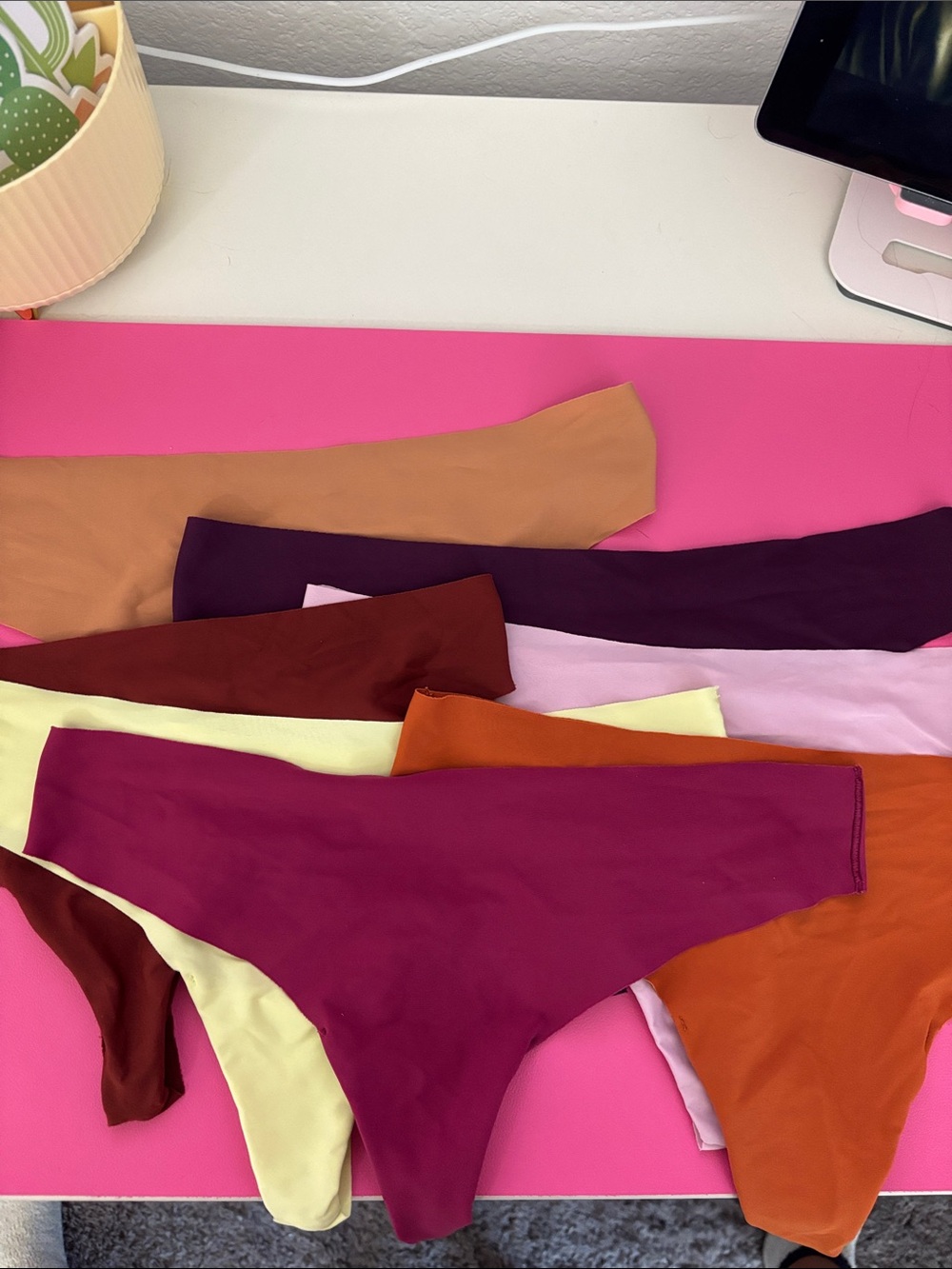 Everyday Seamless Thing Panties — Multi Color Pack - 5 medium 2 large
